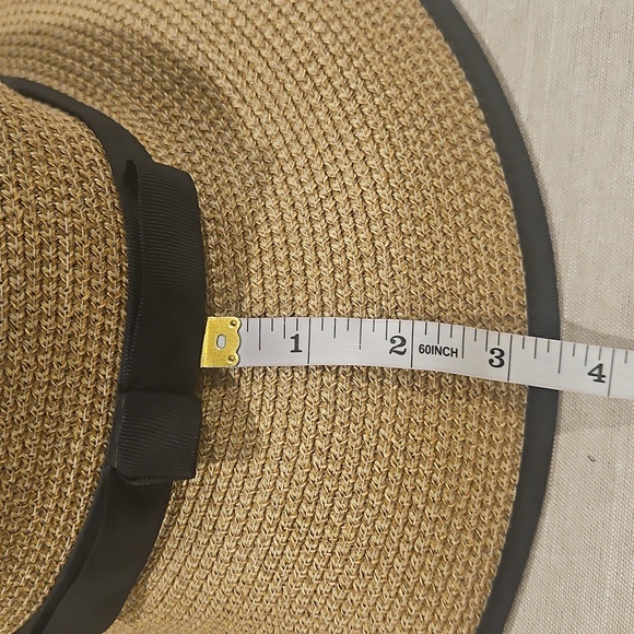 Eric Javits Squishy Cap Tan and Black Hat - Picture 10 of 12